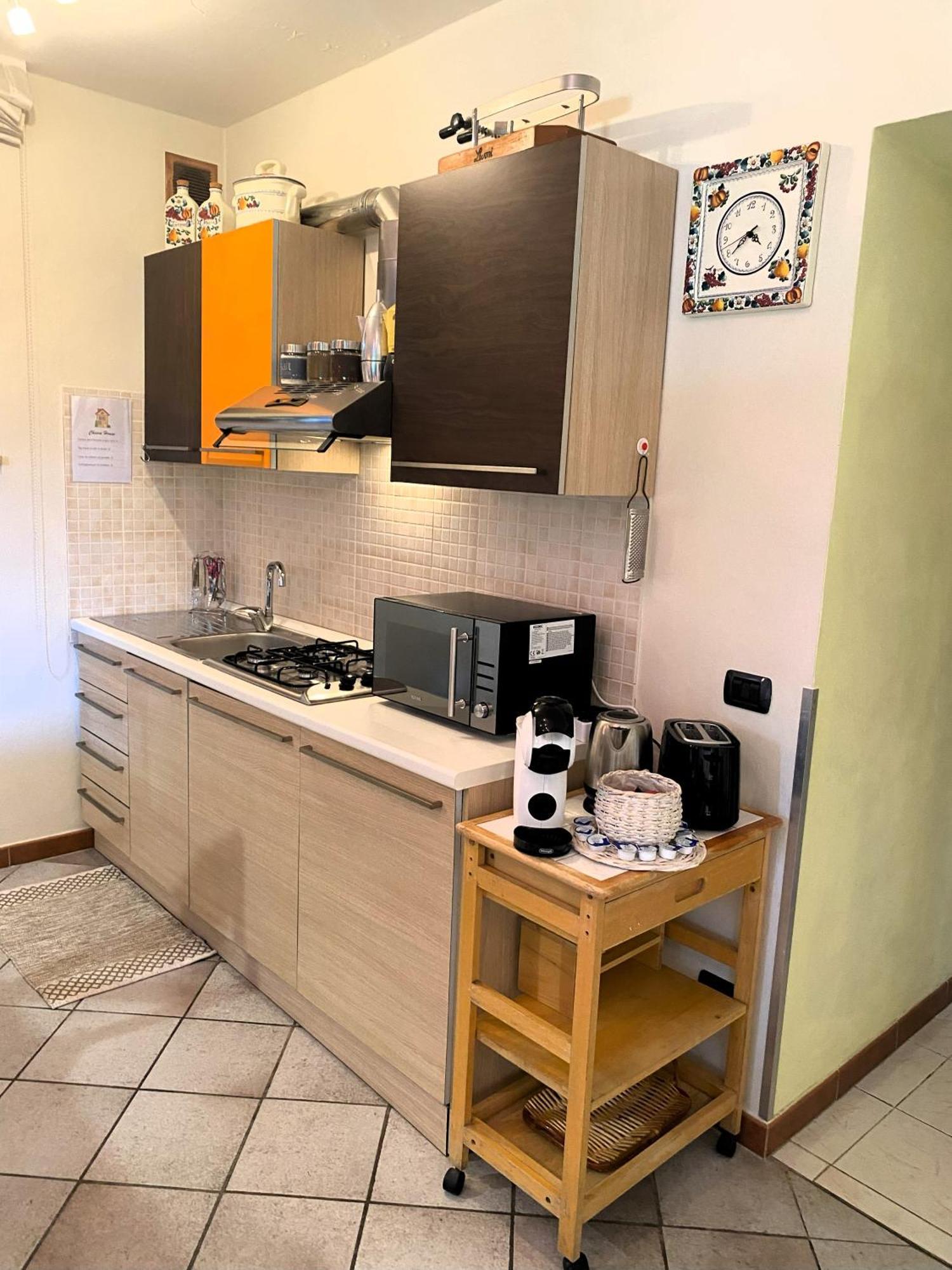 Chiara House Apartment Barga Exterior foto