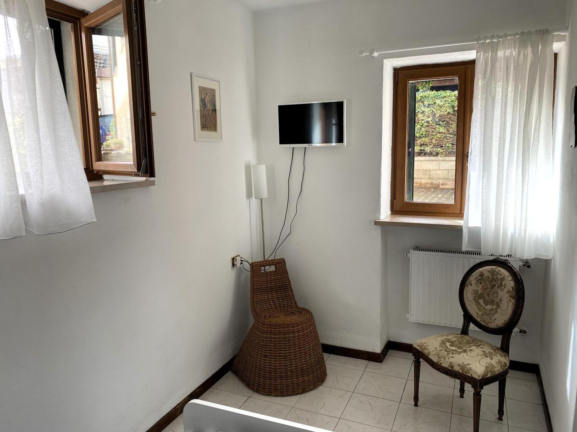 Chiara House Apartment Barga Exterior foto